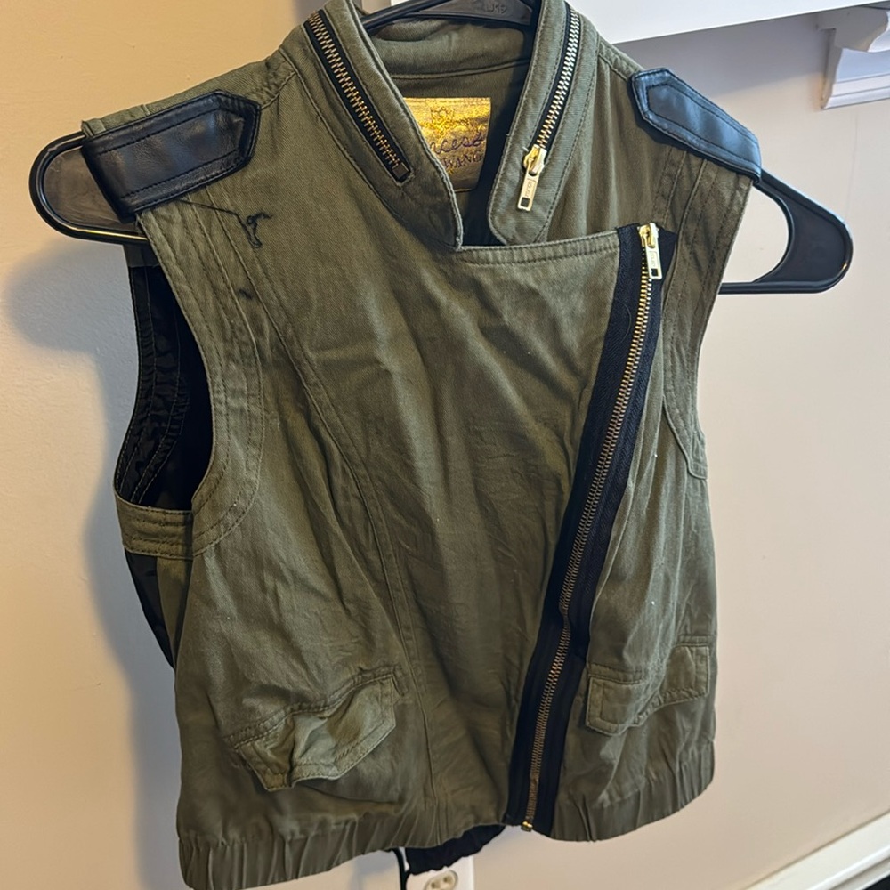 Princess Vera Wang Olive Green Vest